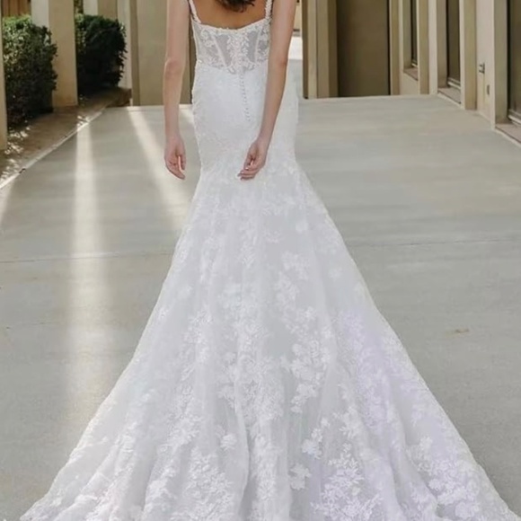 Mermaid Wedding Dress - Picture 5 of 14